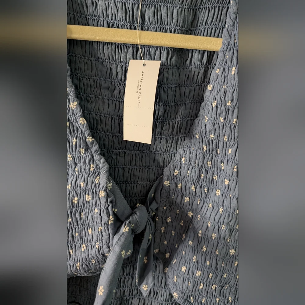 American Eagle Blue Floral, Tie Front, Short Sleeve mini dress sz XL NWT - Picture 2 of 8